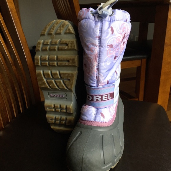 Lavender Polar Bear Sorel Snowboots - Picture 2 of 4